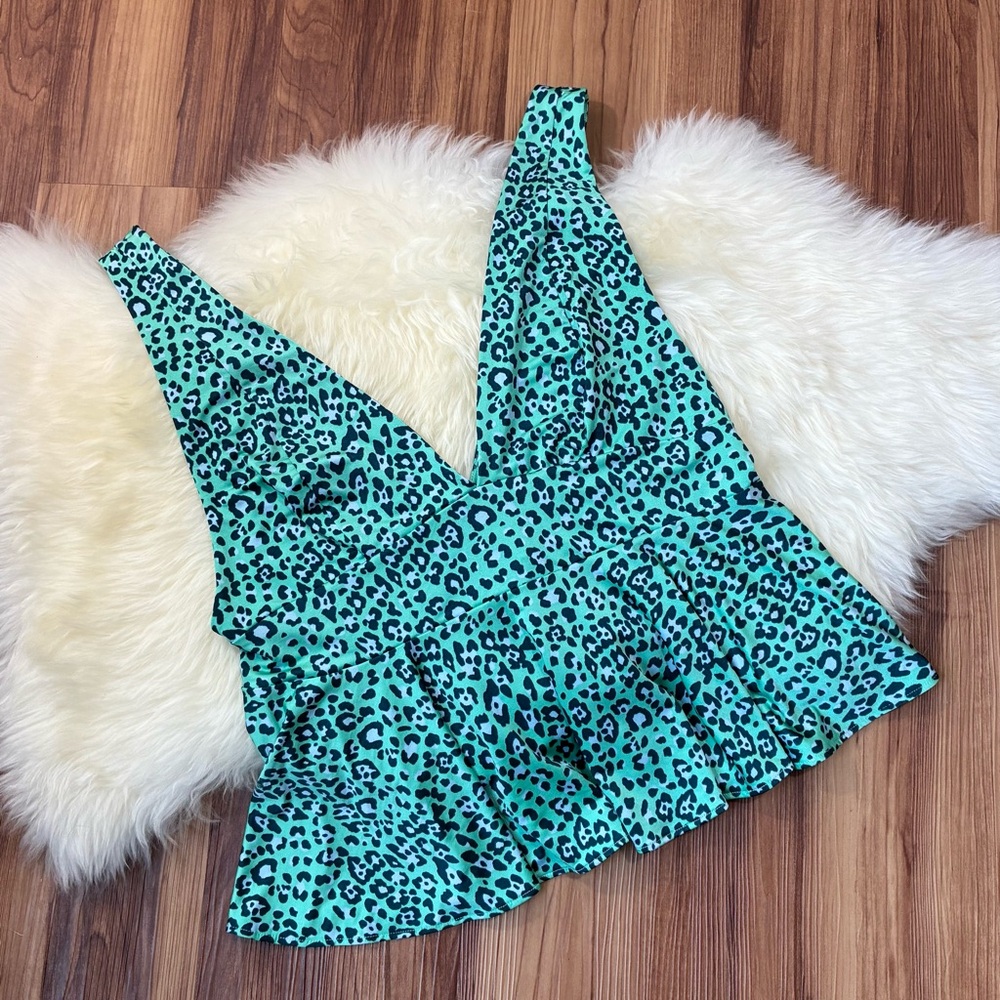 Urban Outfitters Heloise Plunging Peplum Leopard Print Tank Top • Size L
